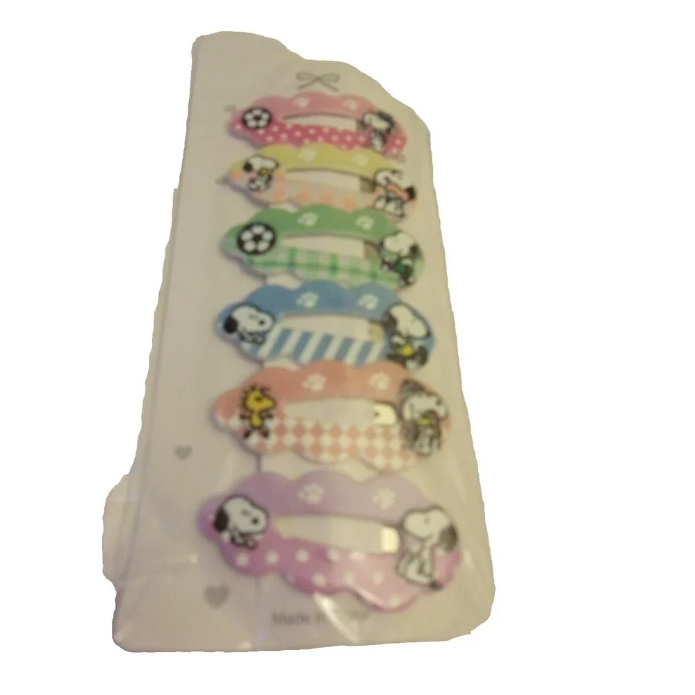 Snoopy Six Hair Clips Plastic Pink Blue Green Purple New on Card